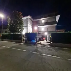  Pensión Landlady Airport Orio Bergamo Ida Italia