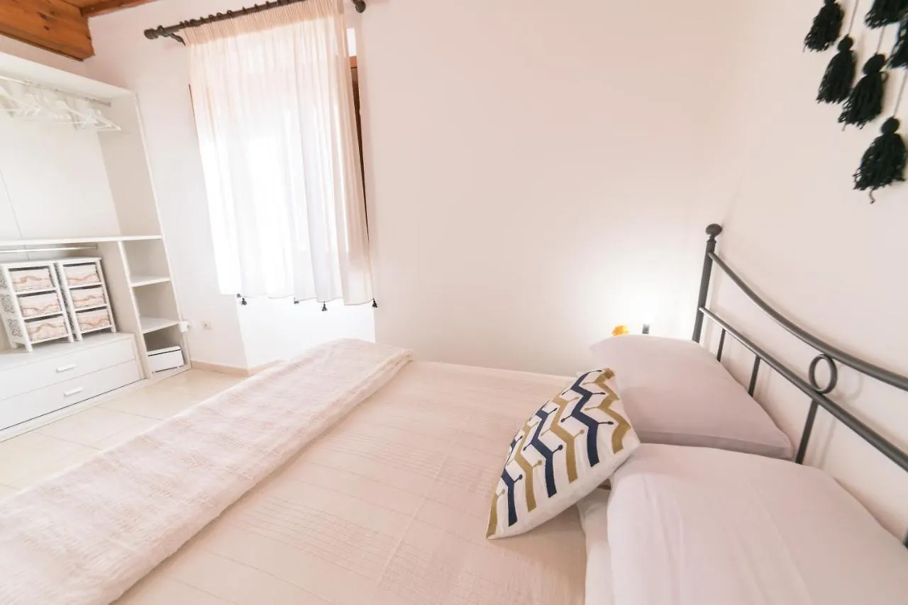 Yenne Rooms Wifi-Ac Cagliari Guest house