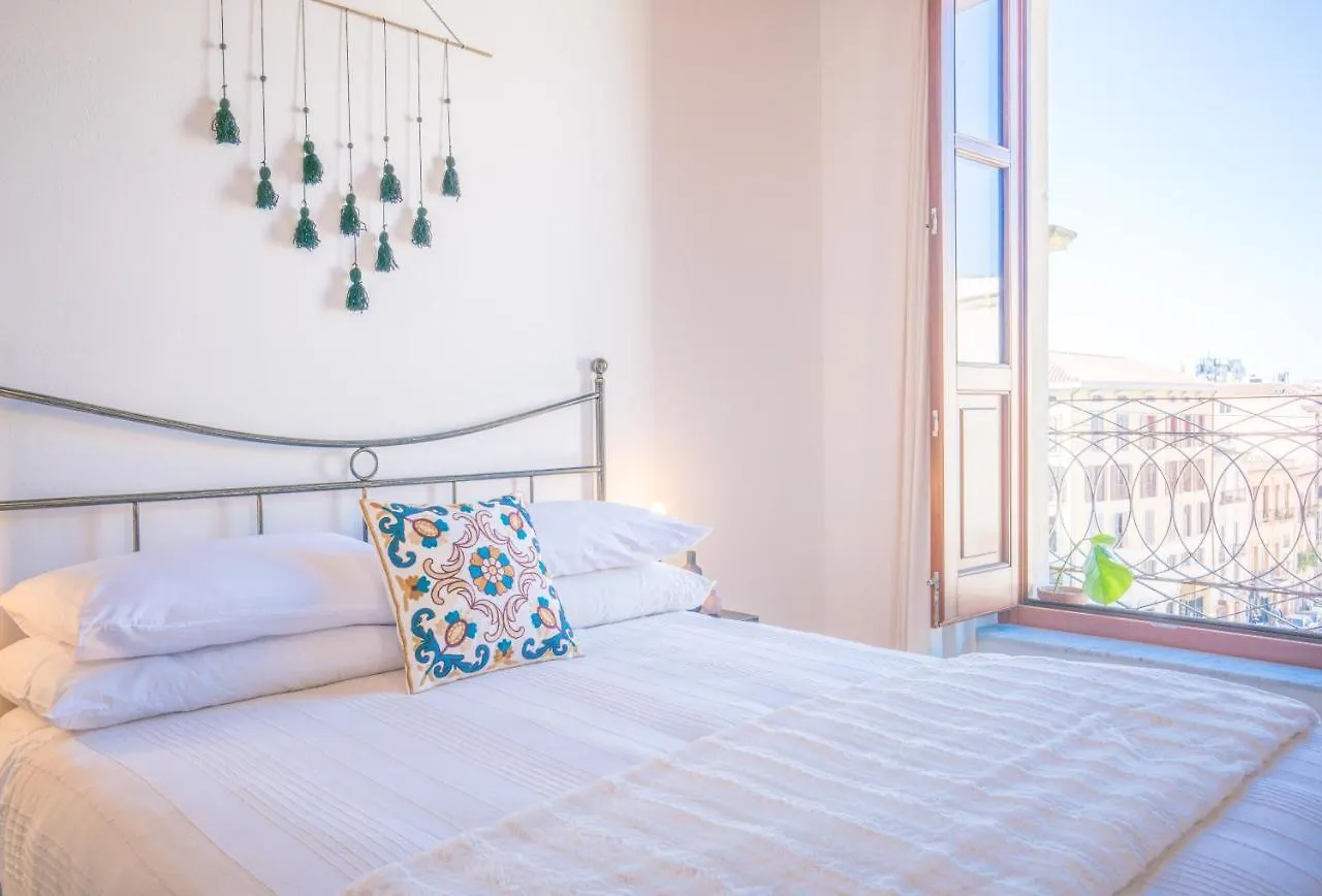 Yenne Rooms Wifi-Ac Κάλιαρι Πανσιόν