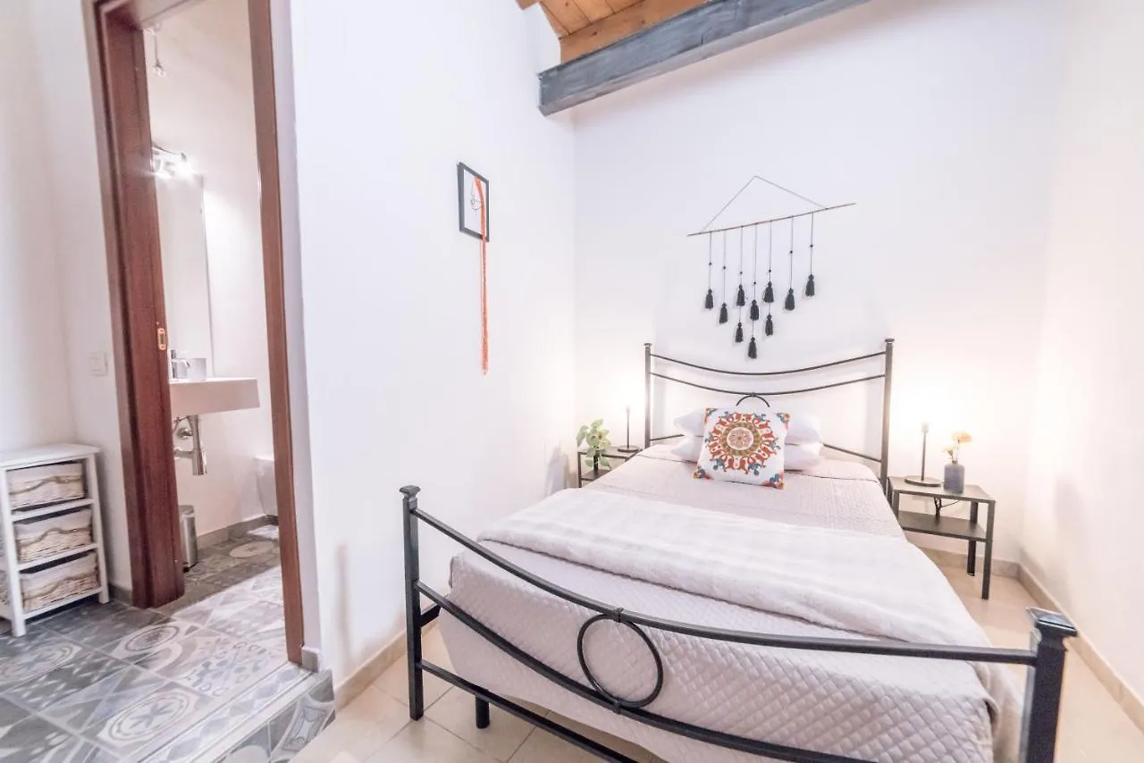 Yenne Rooms Wifi-Ac Cagliari